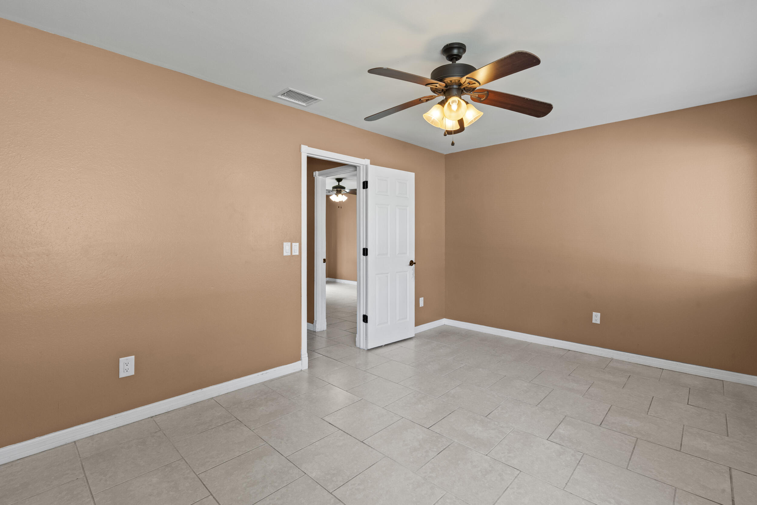 PORT ST LUCIE SECTION 13 - Residential