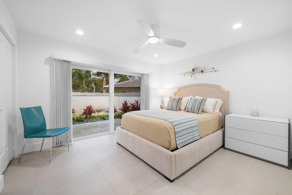 OAKS AT HUNTERS RUN CONDO - Residential