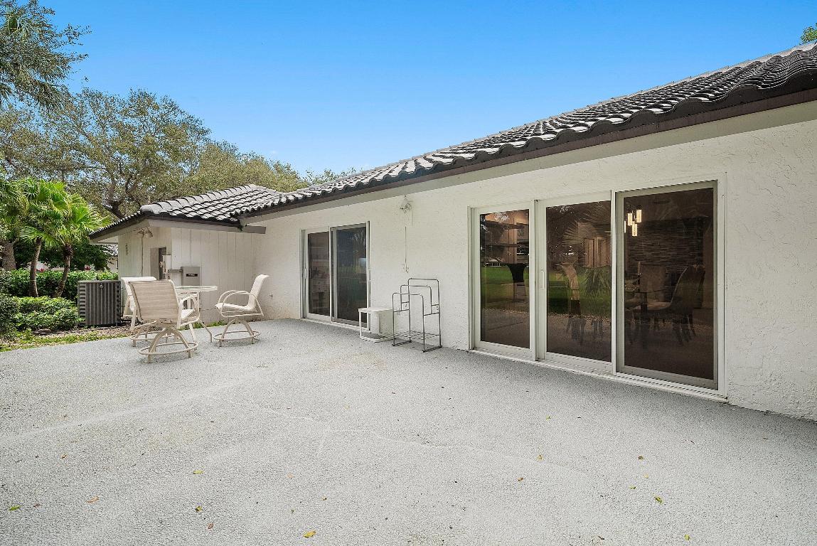 OAKS AT HUNTERS RUN CONDO - Residential