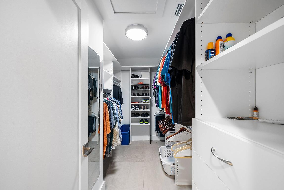 OAKS AT HUNTERS RUN CONDO - Residential