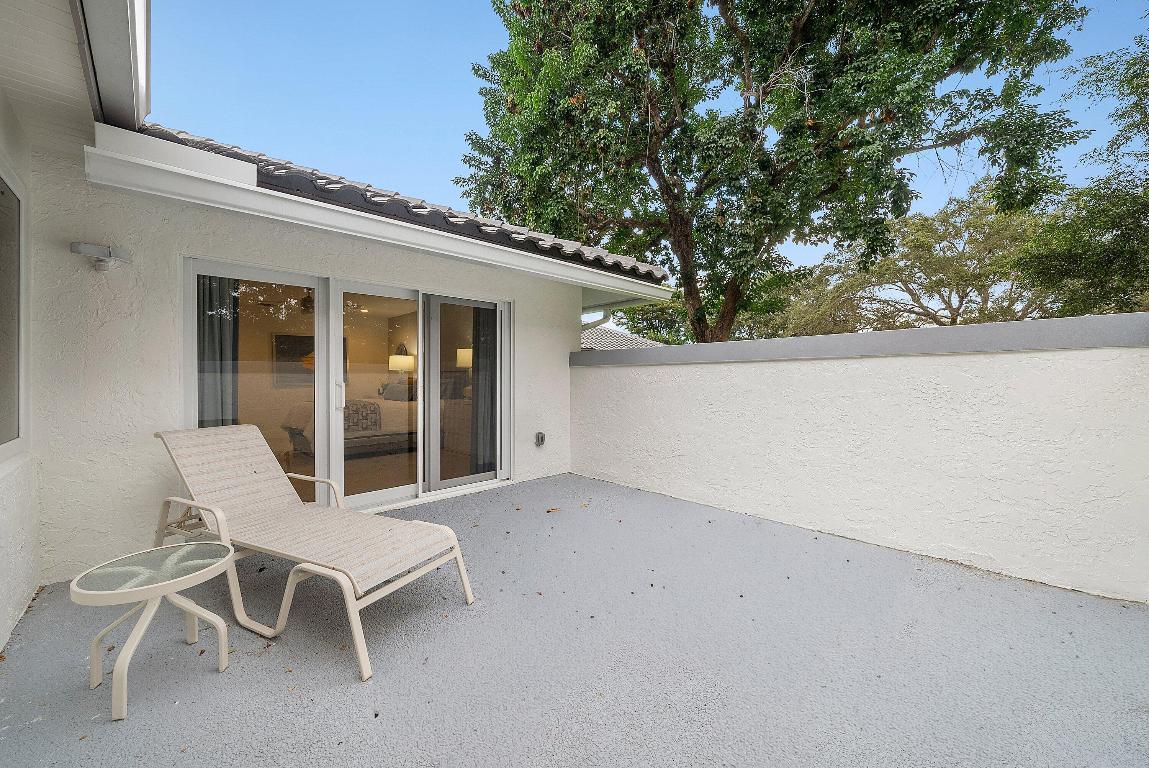 OAKS AT HUNTERS RUN CONDO - Residential