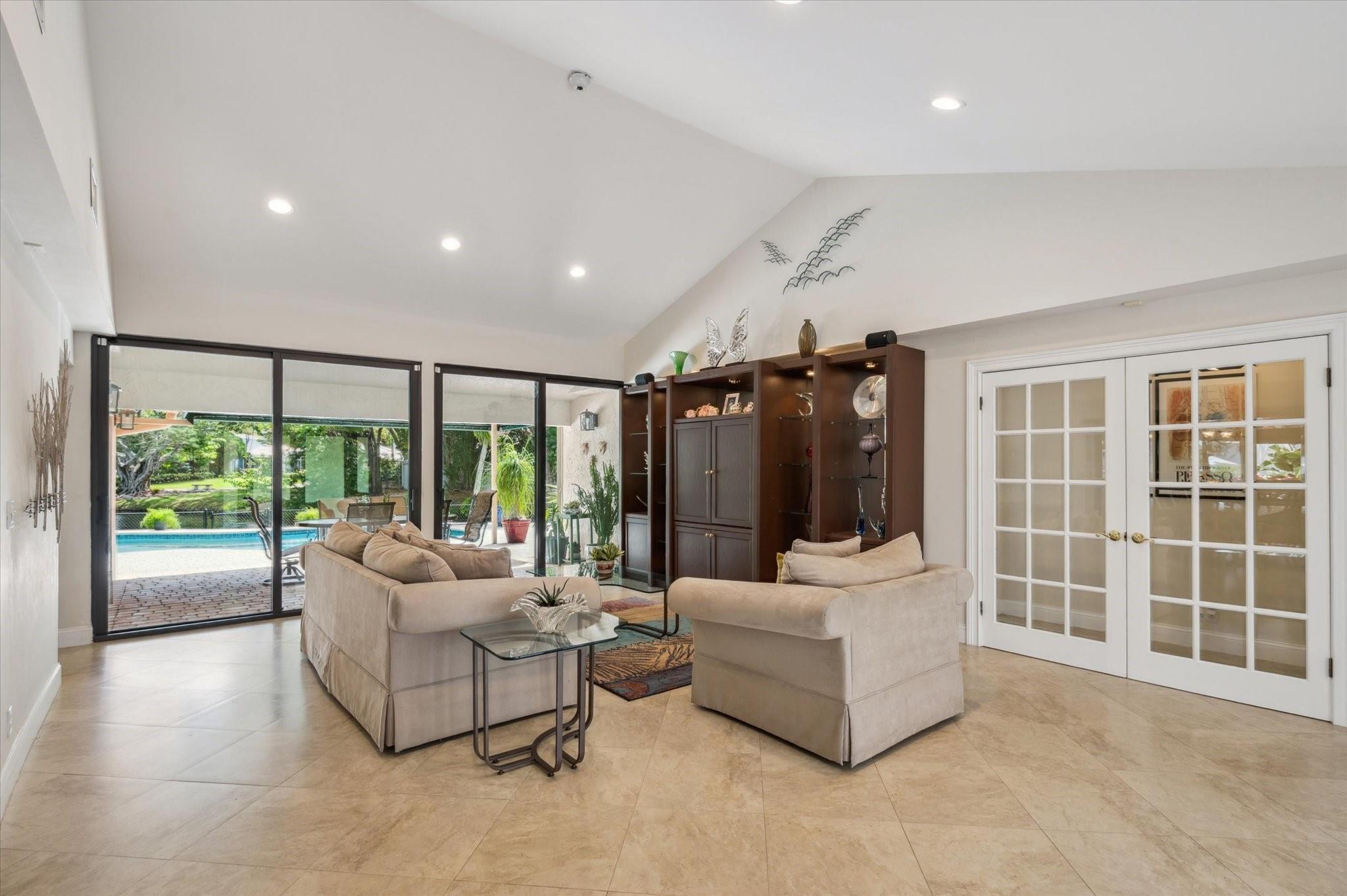 8710 Mahogany Ave
