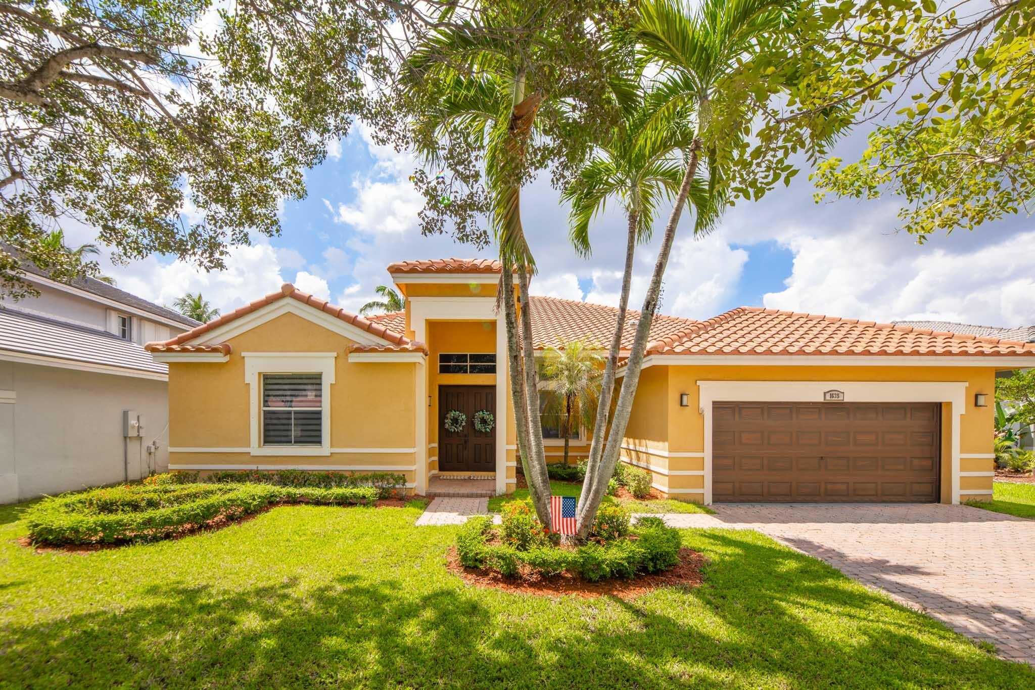 1635 Blue Jay Circle, Weston FL 33327