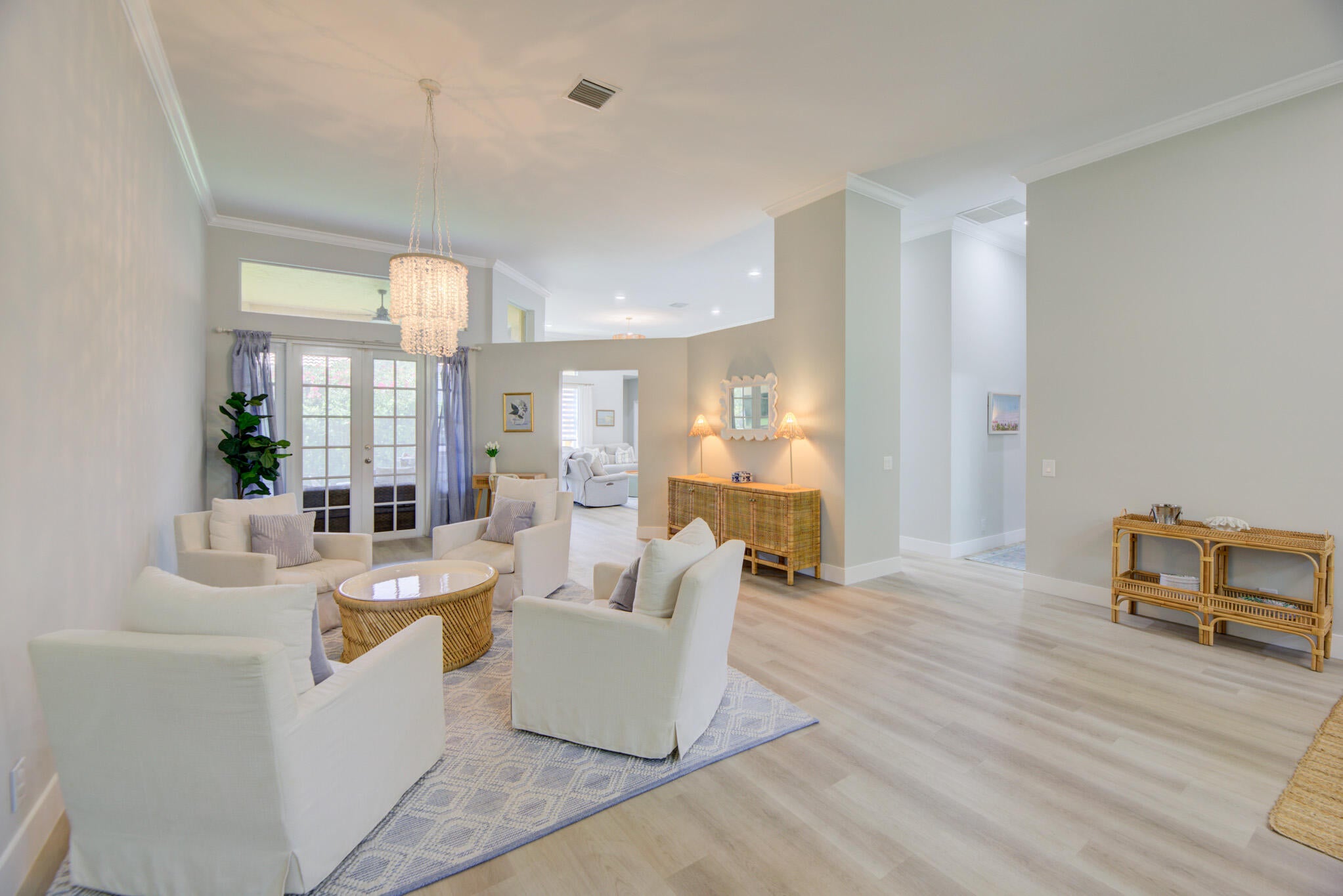 1635 Blue Jay Circle