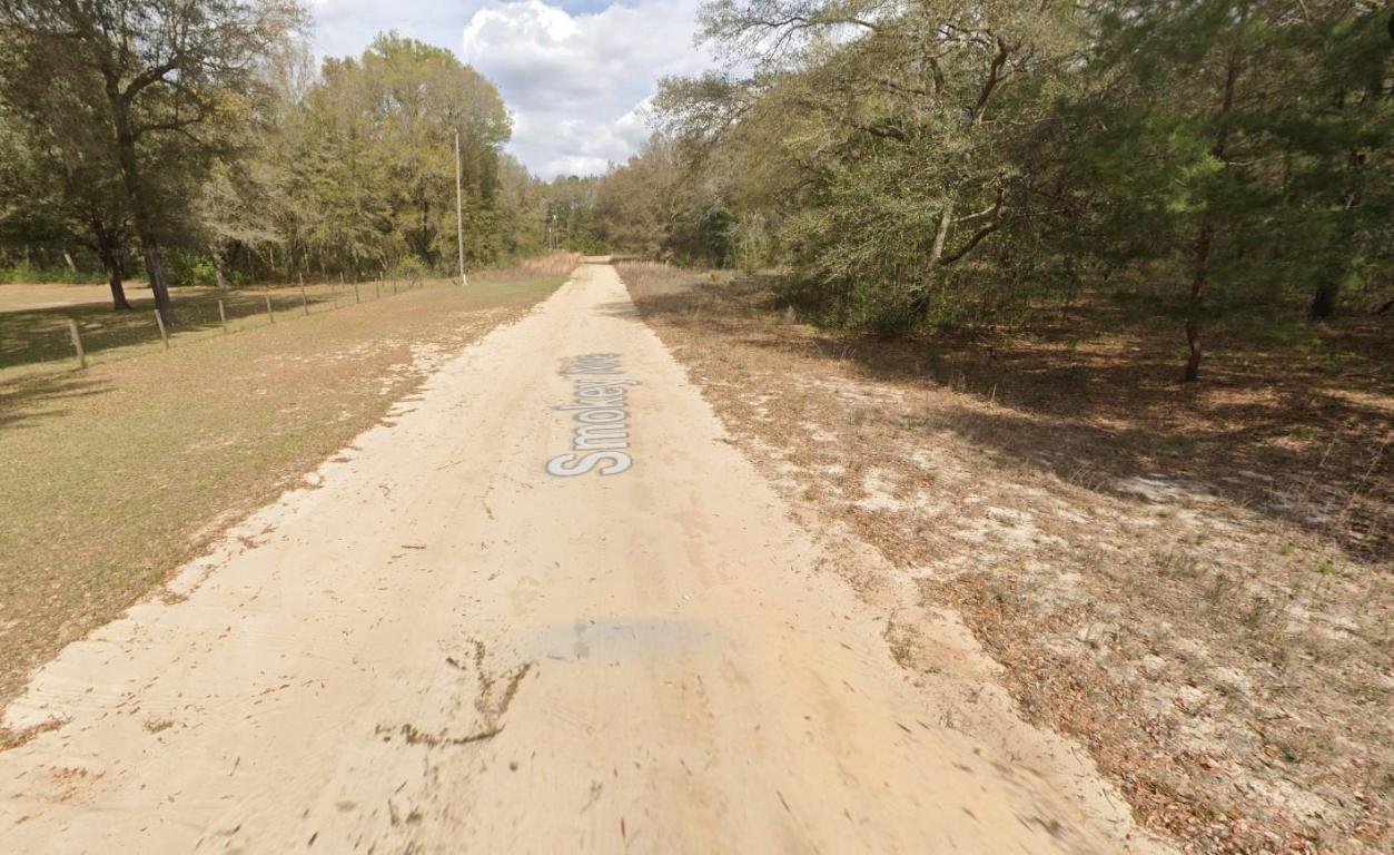 INTERLACHEN LAKES ESTATES - Land