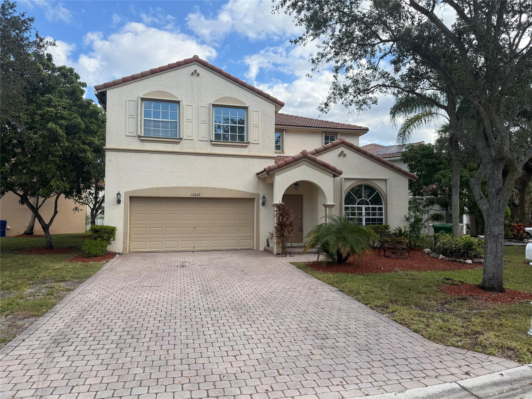 Lakeview West 158-44 B - Residential Lease