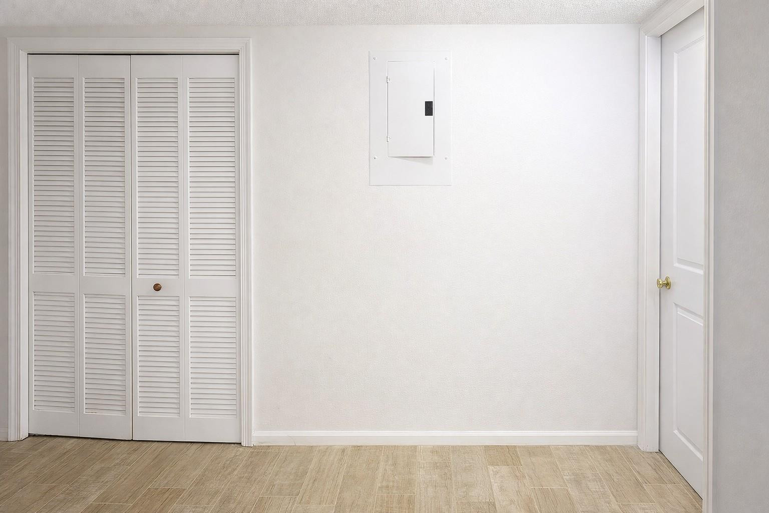 SOUTH SHORE 4 OF WELLIN - Residential