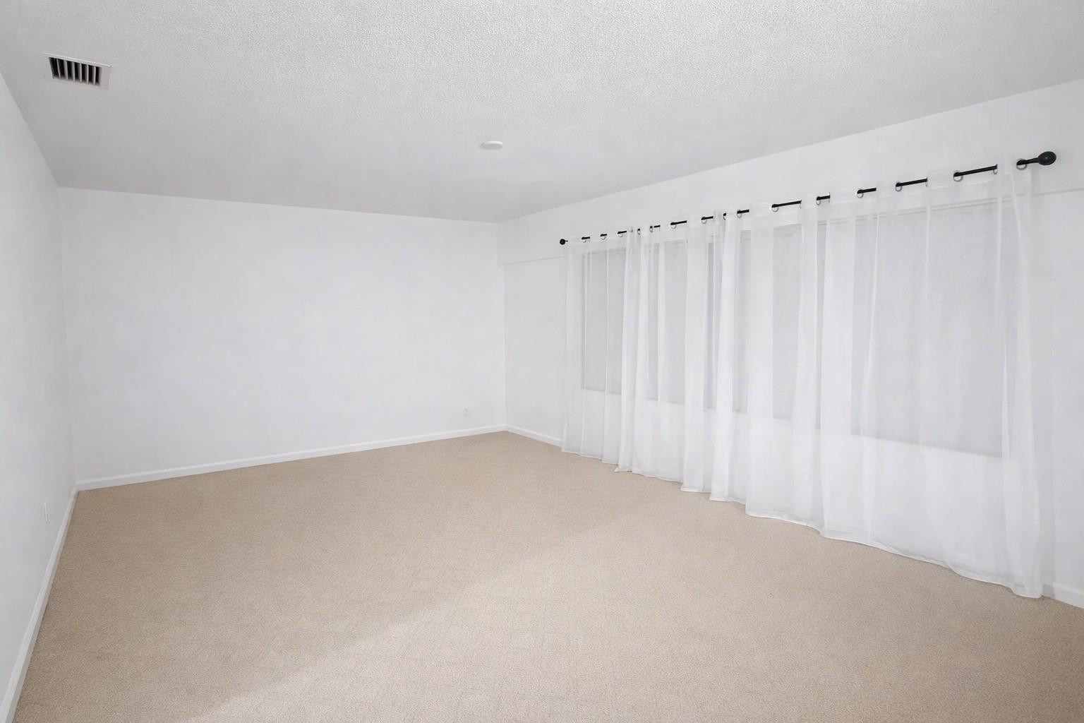 SOUTH SHORE 4 OF WELLIN - Residential