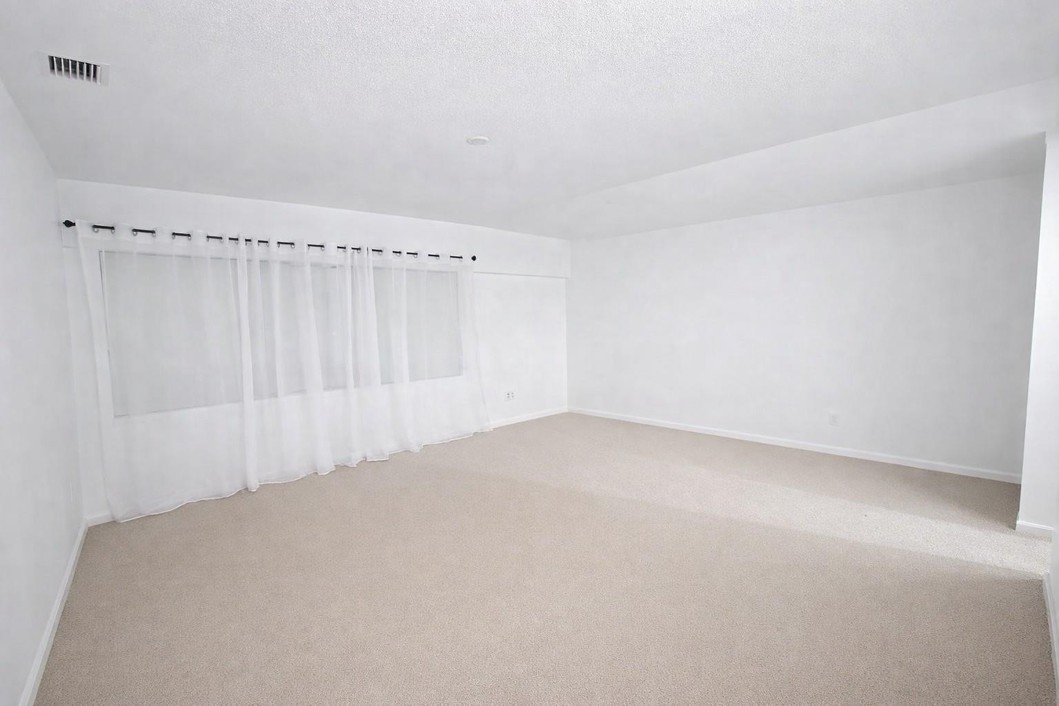 SOUTH SHORE 4 OF WELLIN - Residential