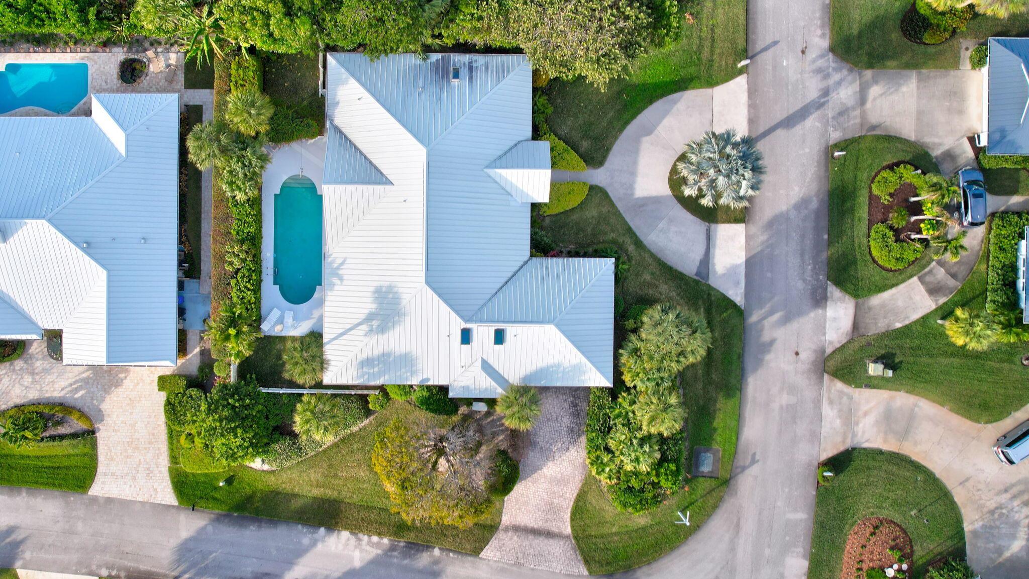 CASTAWAY COVE WAVE SIX - Residential