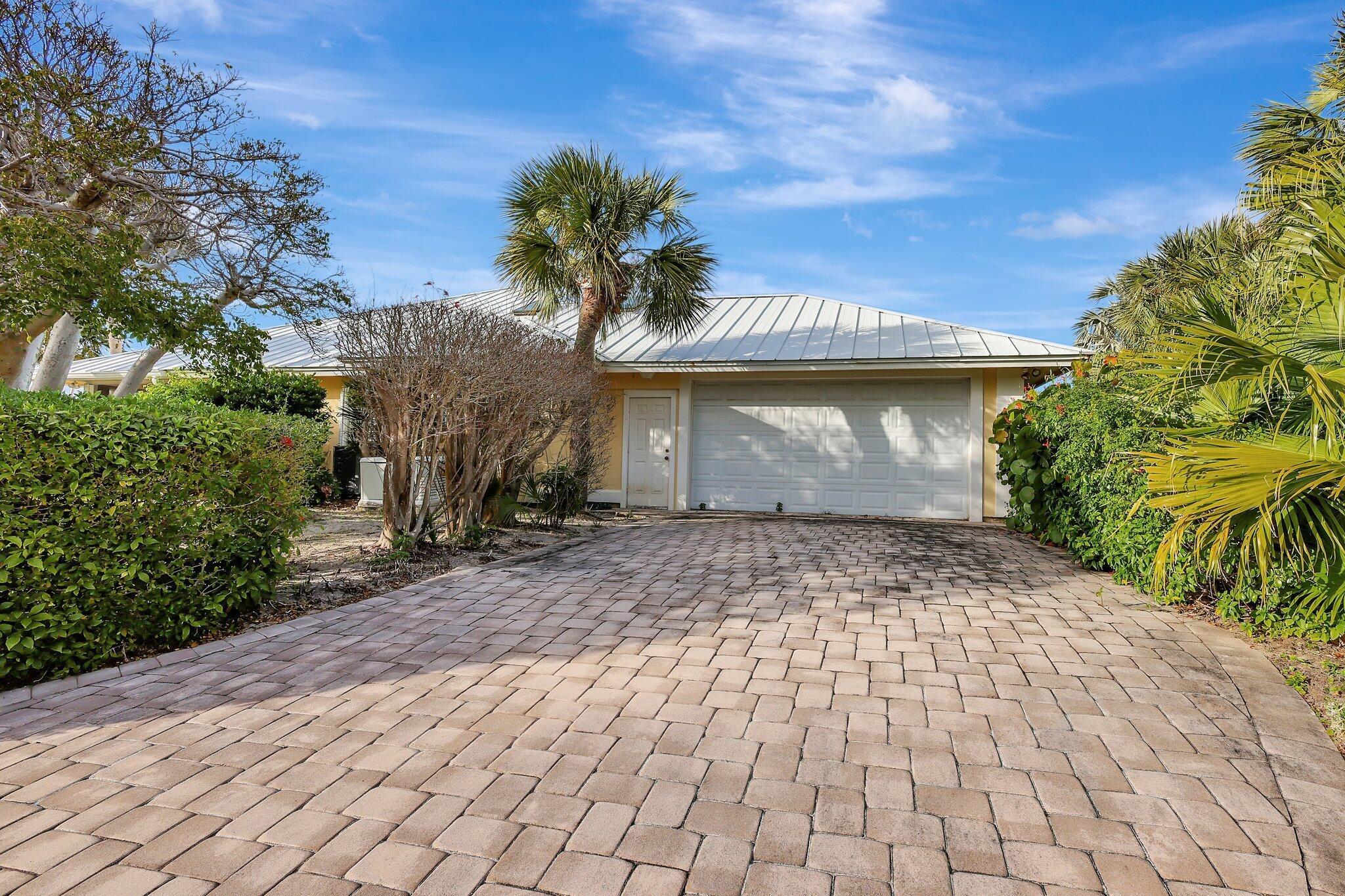 CASTAWAY COVE WAVE SIX - Residential