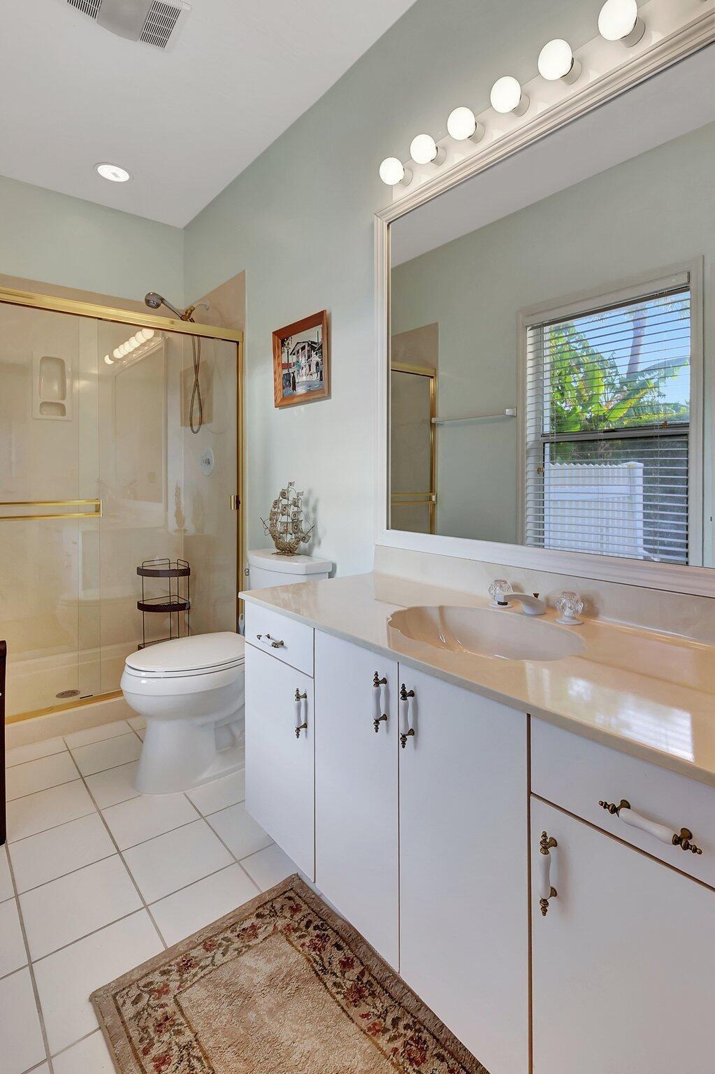 CASTAWAY COVE WAVE SIX - Residential