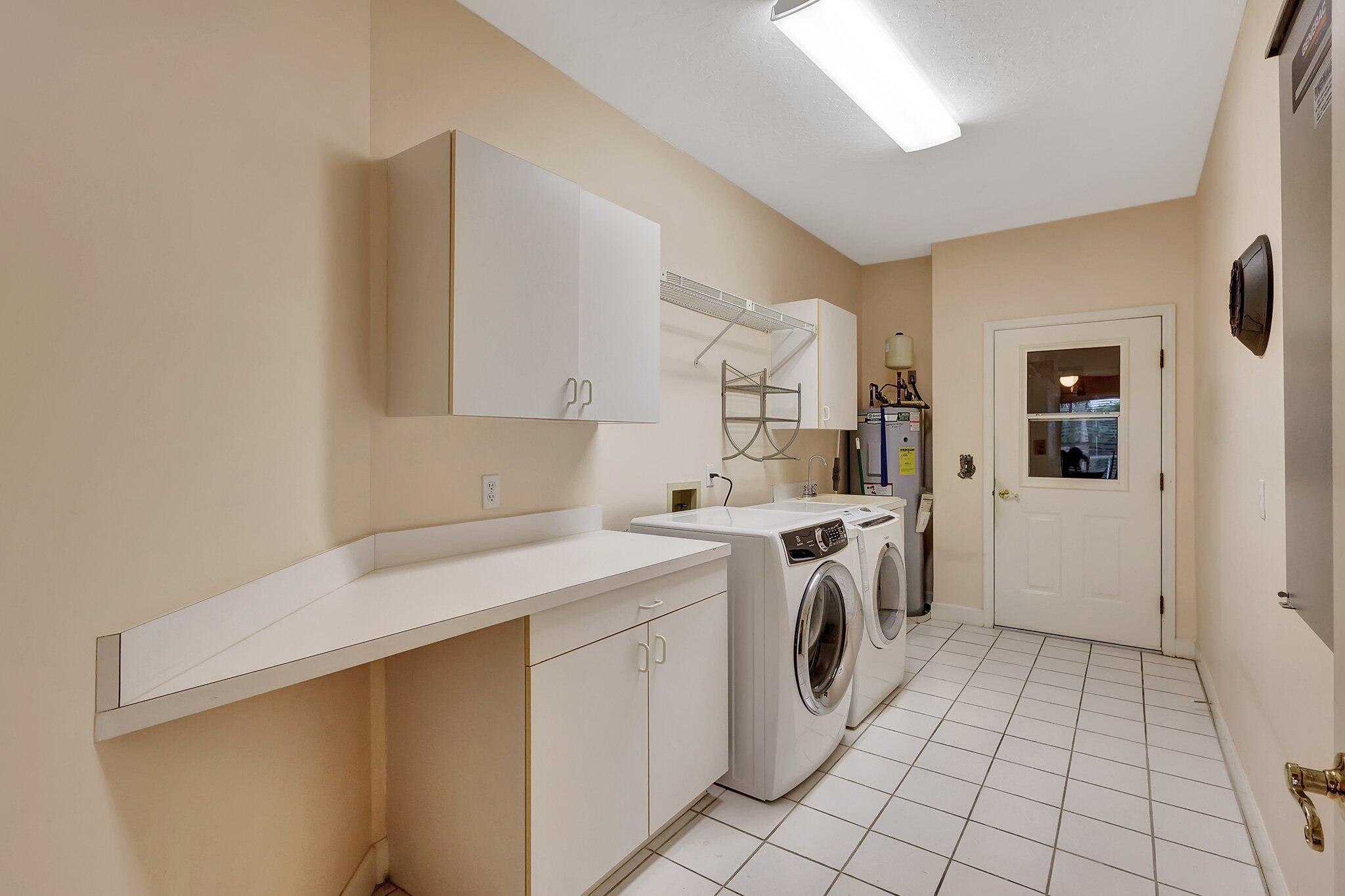 CASTAWAY COVE WAVE SIX - Residential