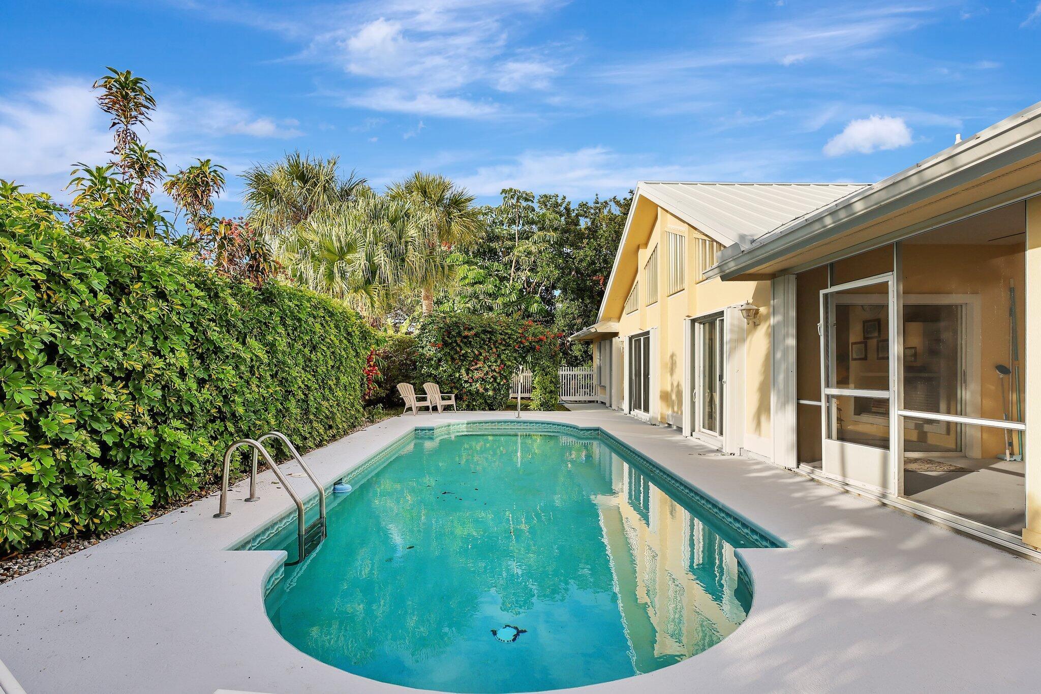 CASTAWAY COVE WAVE SIX - Residential