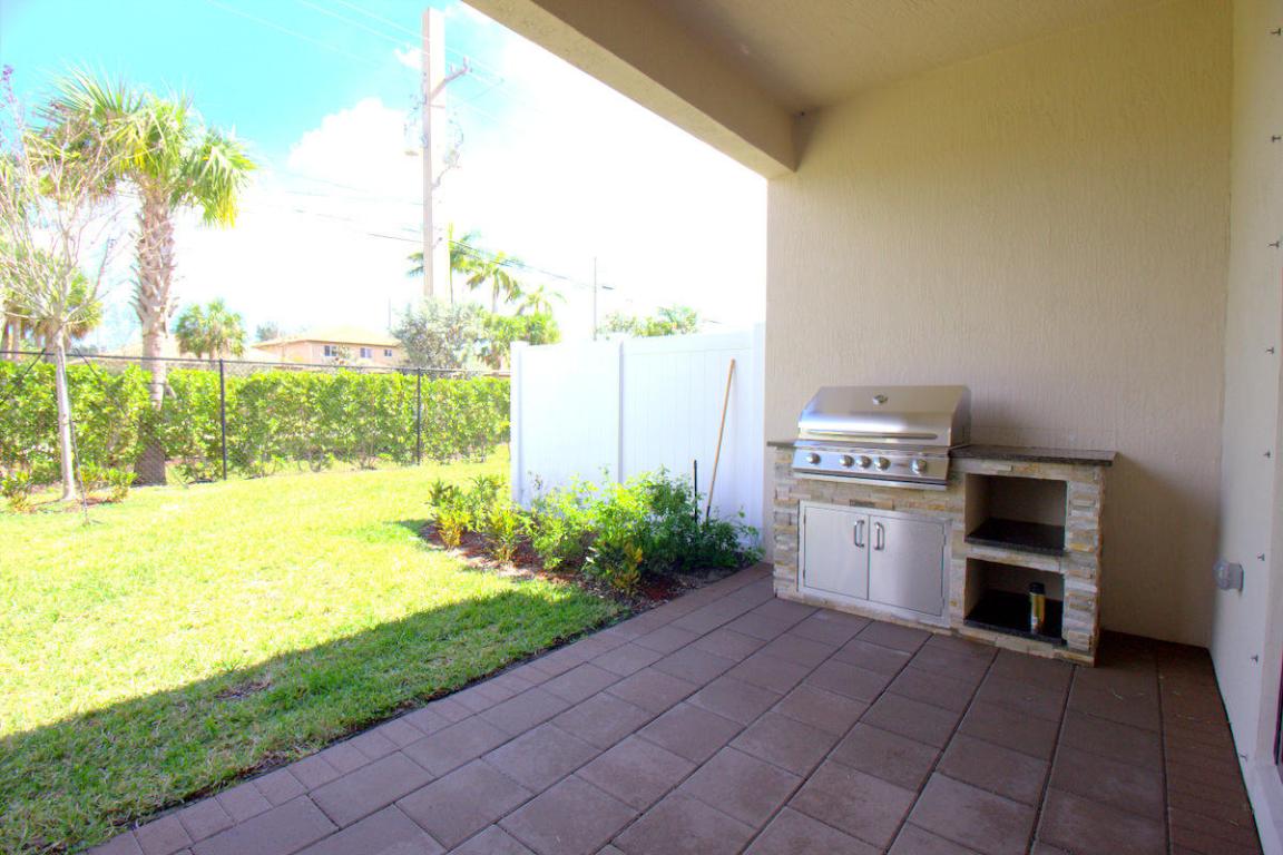 SILVERWOOD ESTATES - Residential Lease