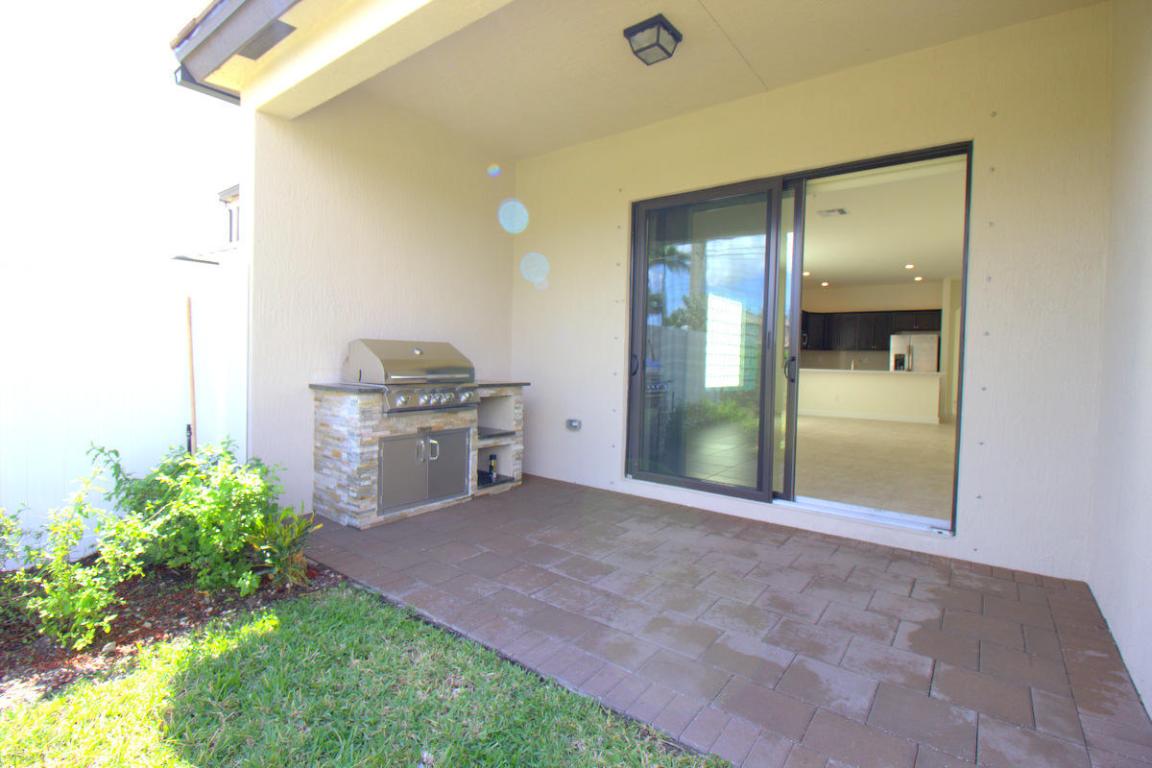 SILVERWOOD ESTATES - Residential Lease