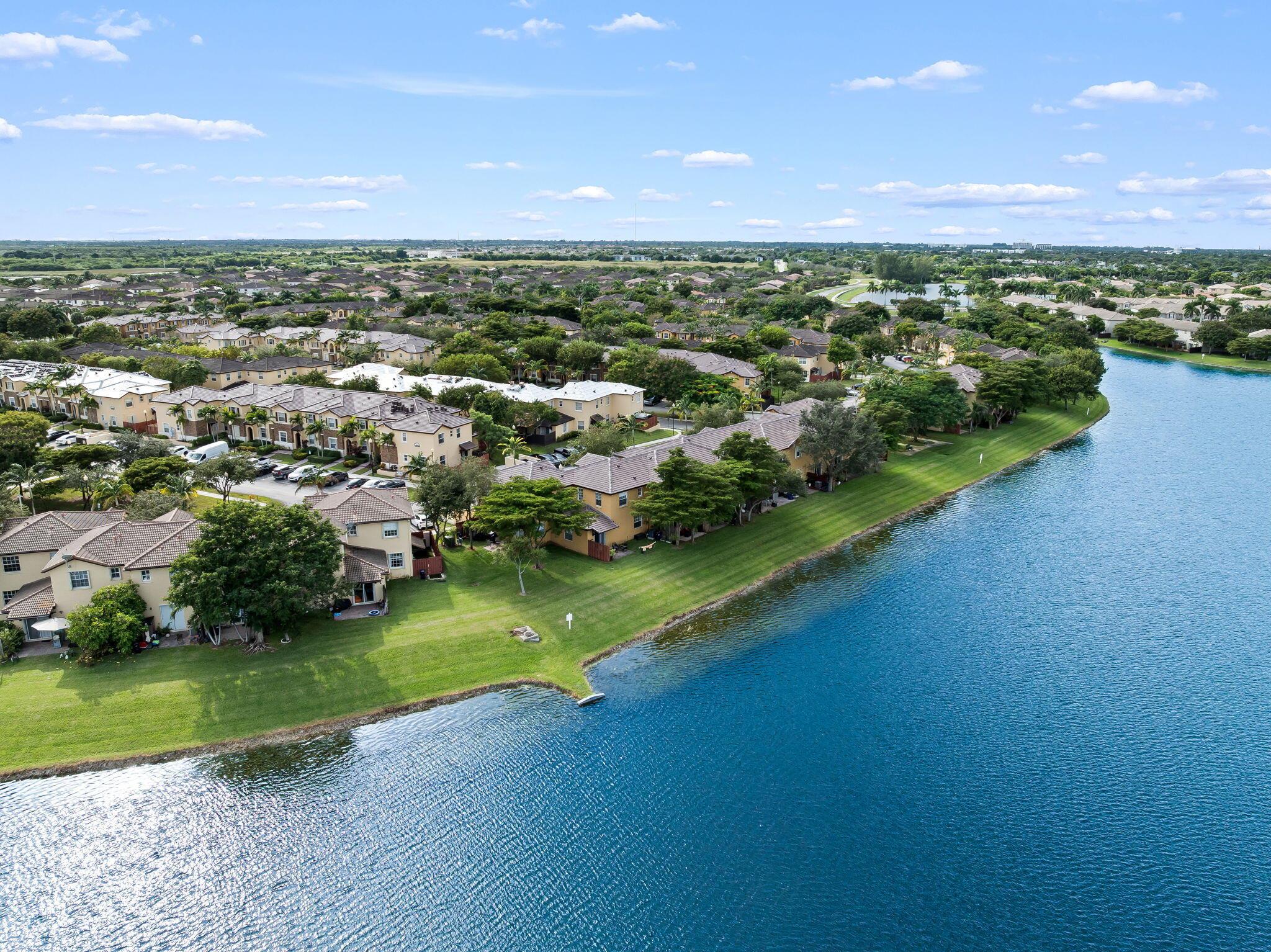 THE SHORES CONDO NO 2 - Residential