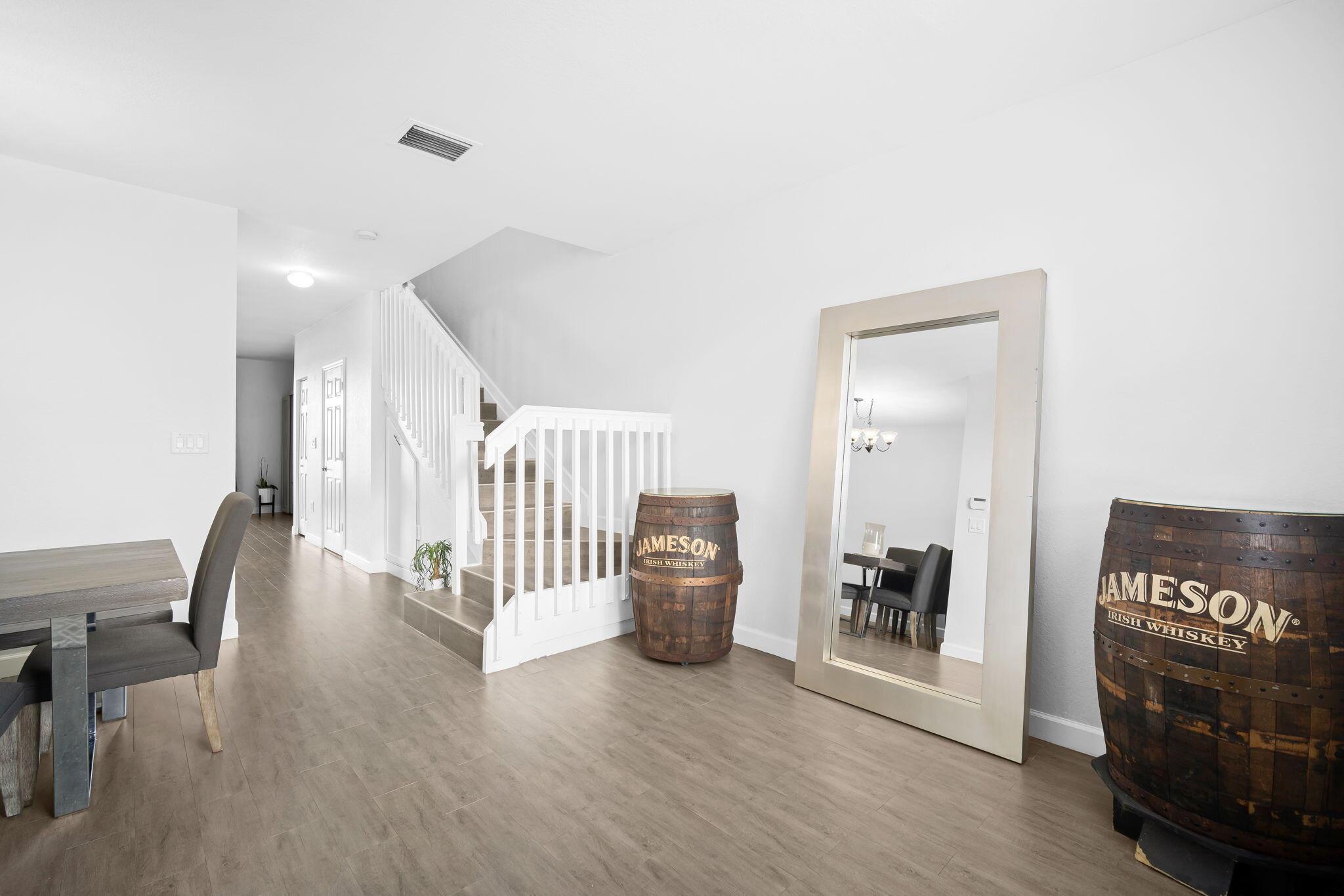 THE SHORES CONDO NO 2 - Residential