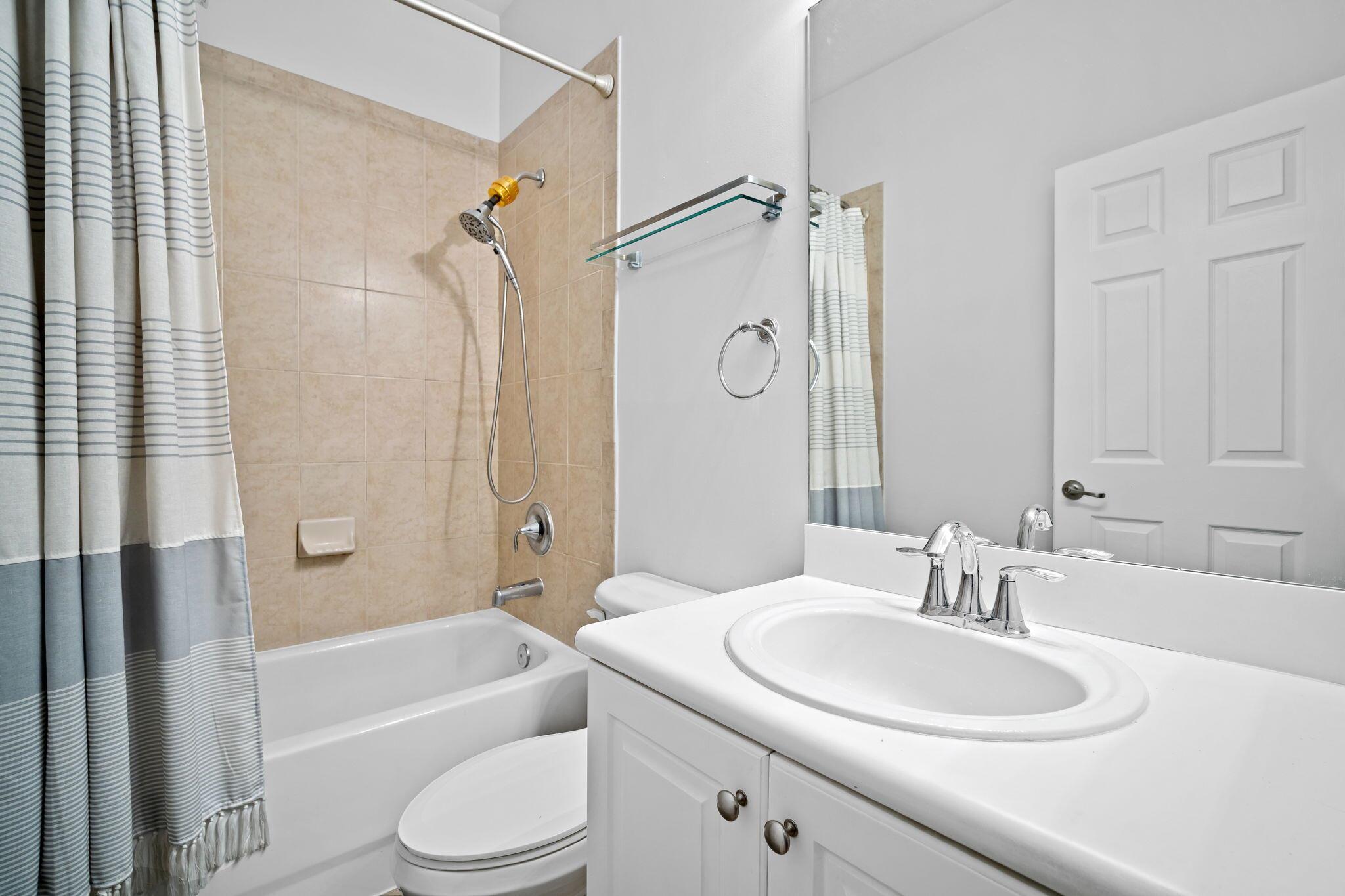 THE SHORES CONDO NO 2 - Residential