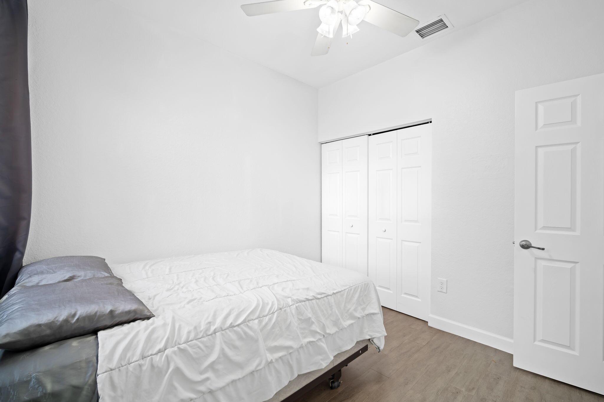 THE SHORES CONDO NO 2 - Residential