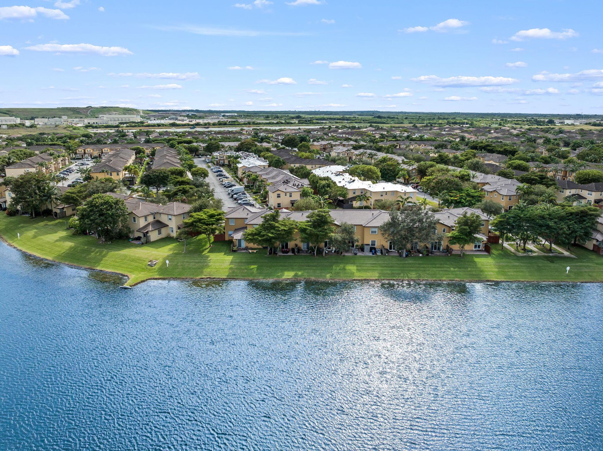 THE SHORES CONDO NO 2 - Residential