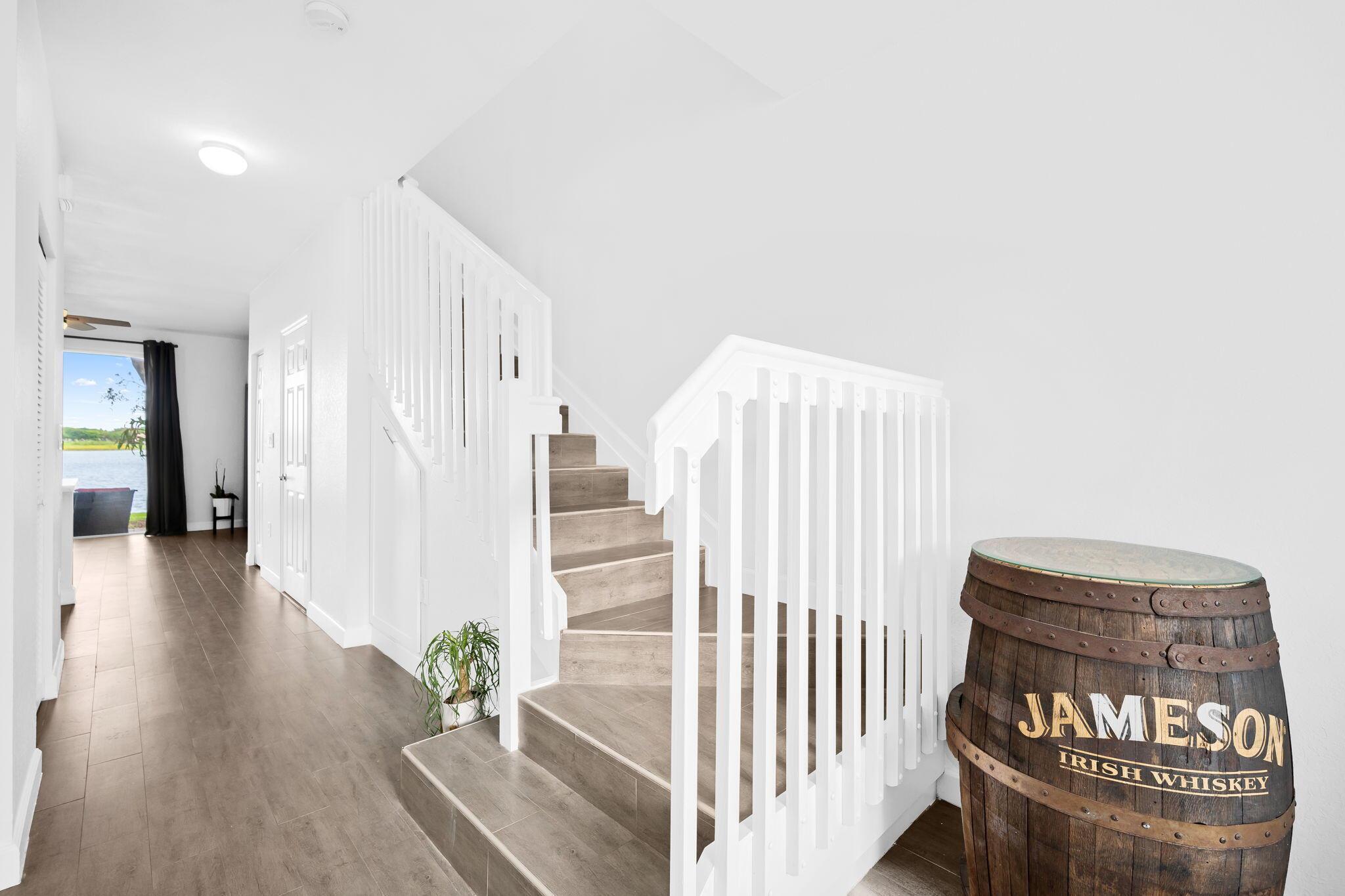 THE SHORES CONDO NO 2 - Residential