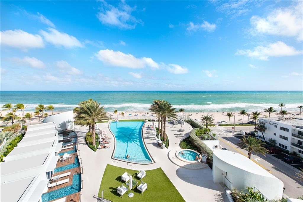 PARAMOUNT - Residential