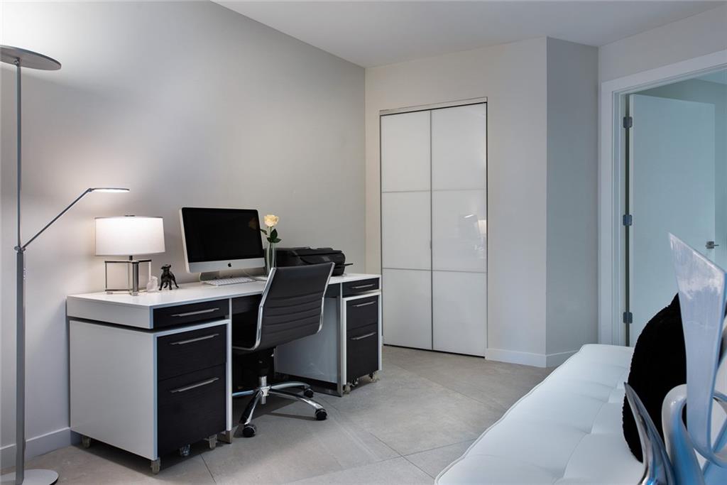 PARAMOUNT - Residential