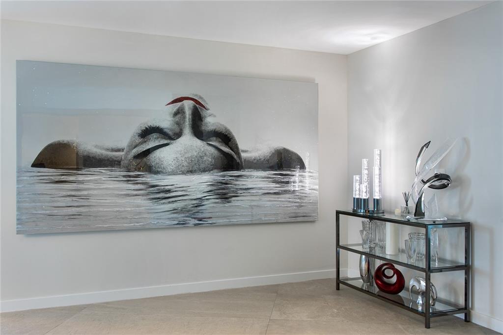 PARAMOUNT - Residential