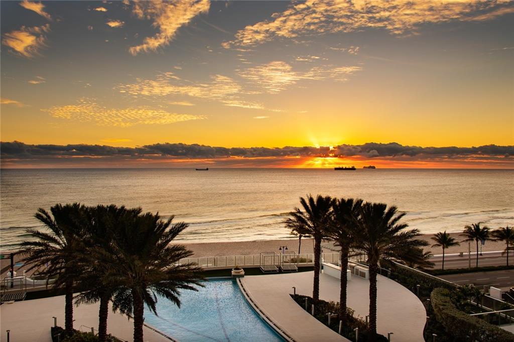 PARAMOUNT - Residential