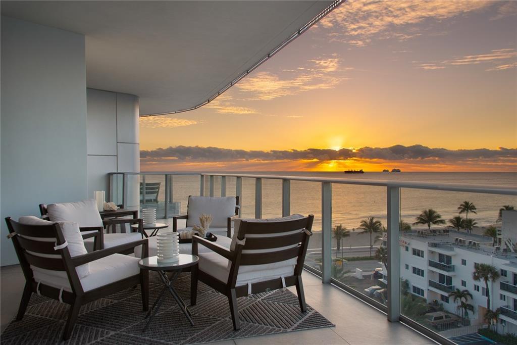 PARAMOUNT - Residential