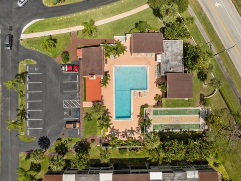 2540 Boundbrook Boulevard 110 Palm Springs FL 33406