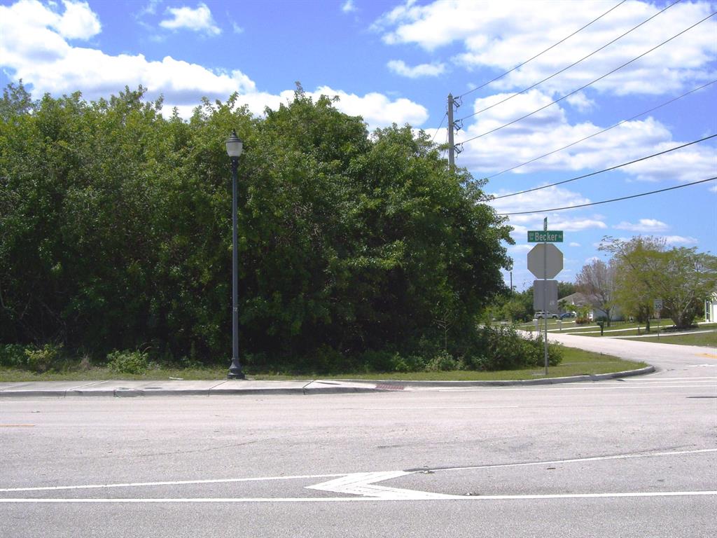 Port St Lucie - Land