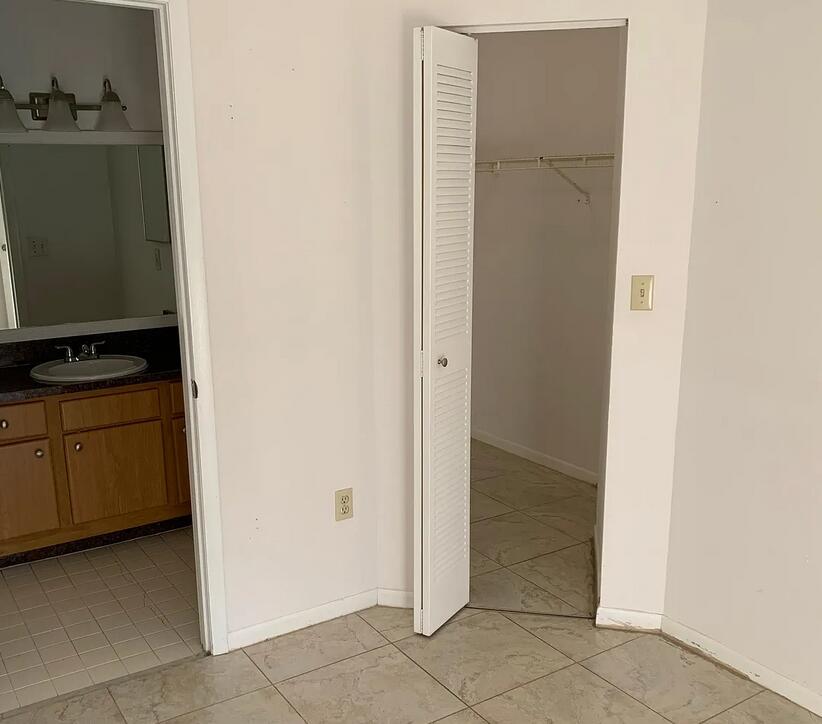MARINA OAKS CONDO - Residential