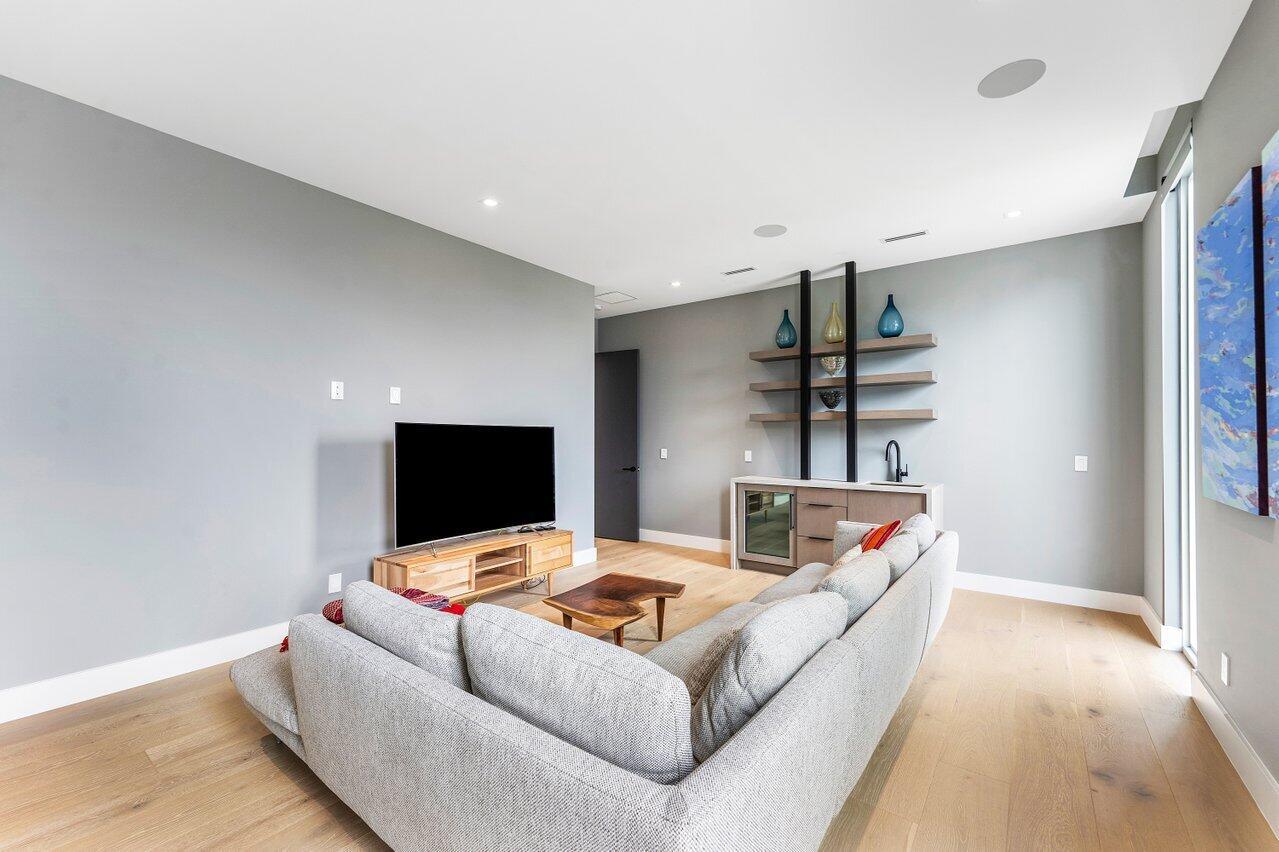 DELRAY TOWN OF - Residential