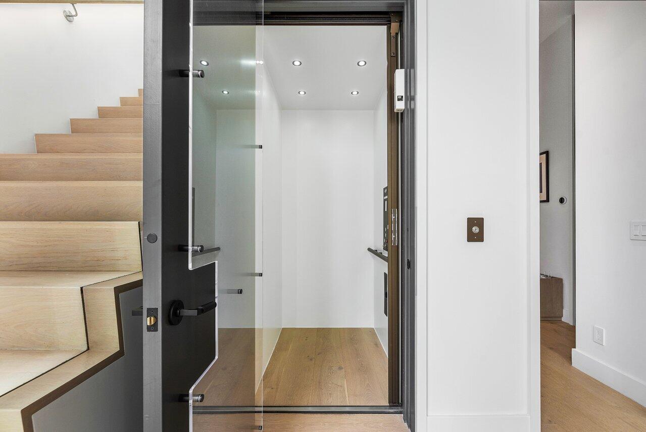 DELRAY TOWN OF - Residential