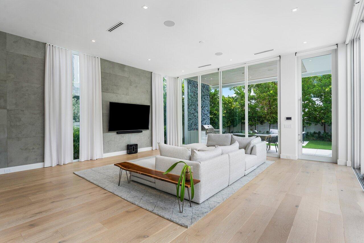 DELRAY TOWN OF - Residential