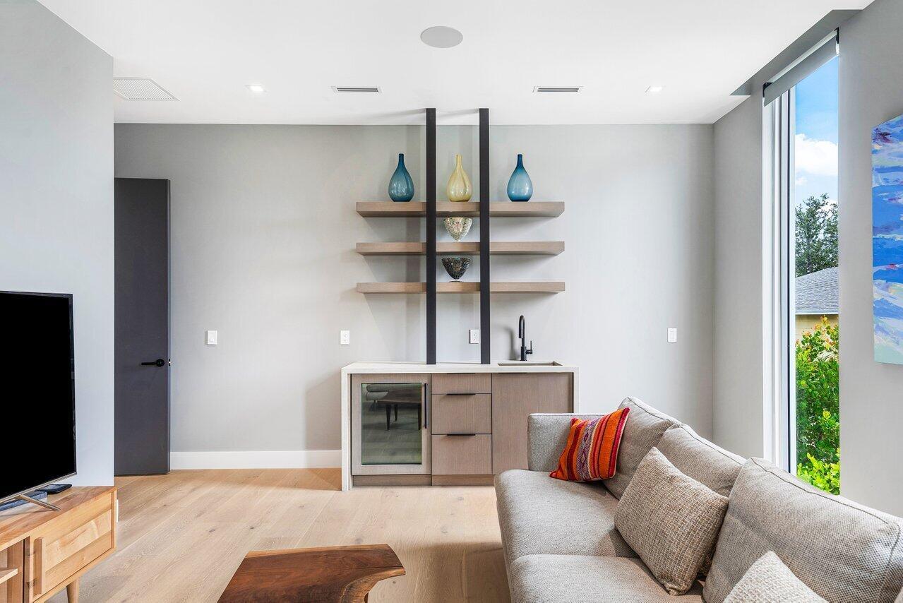 DELRAY TOWN OF - Residential