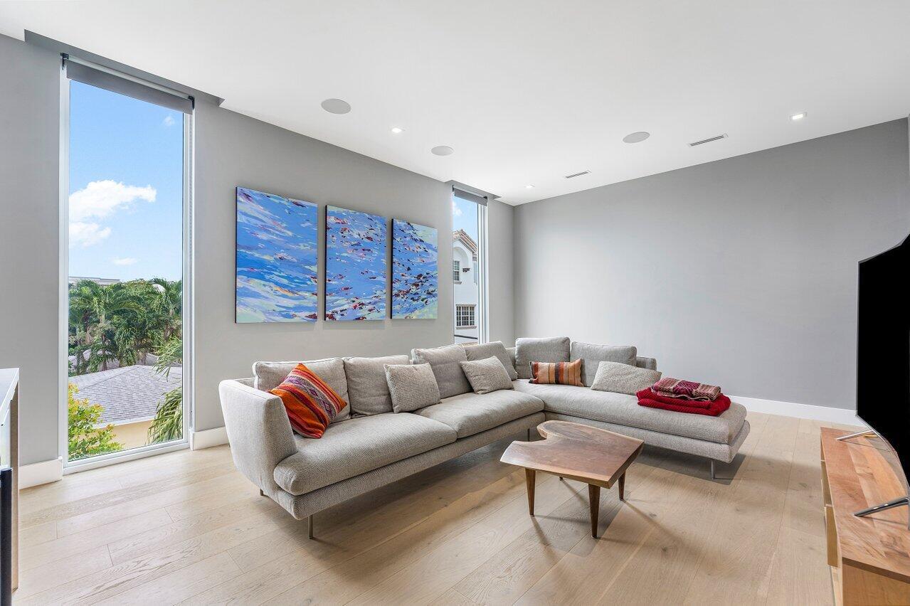 DELRAY TOWN OF - Residential