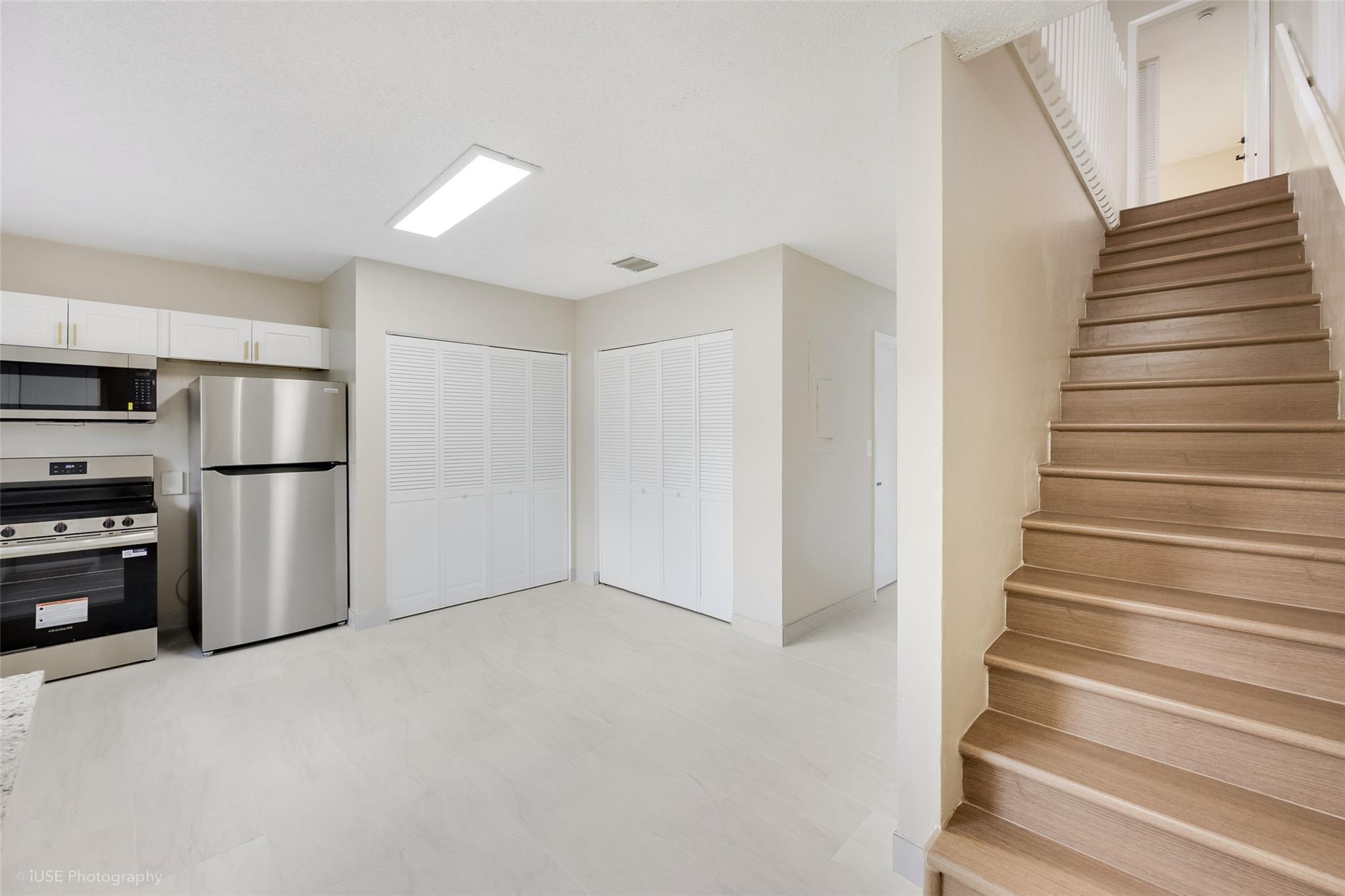 Glenwood Sub 69-33 B - Residential Lease