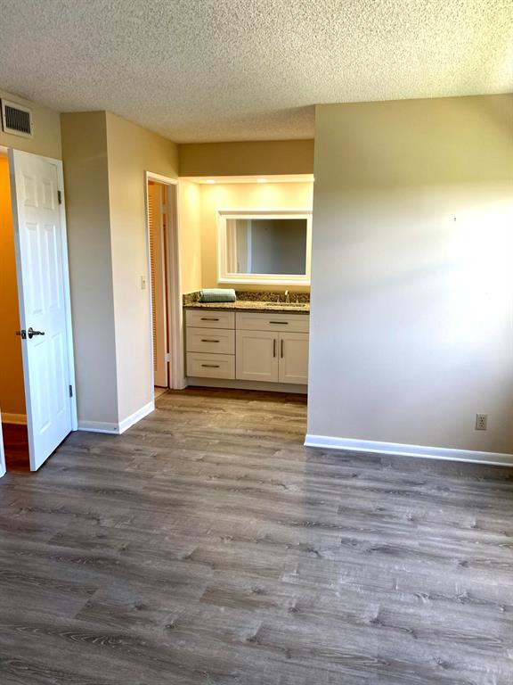 LAVERS DELRAY RACQUET CLU - Residential