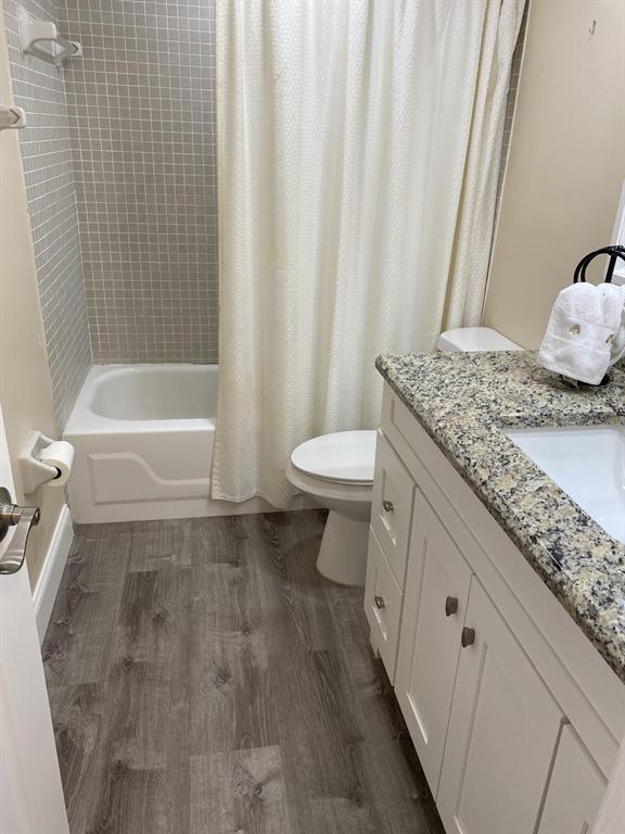 LAVERS DELRAY RACQUET CLU - Residential