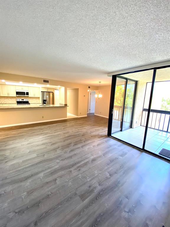 LAVERS DELRAY RACQUET CLU - Residential