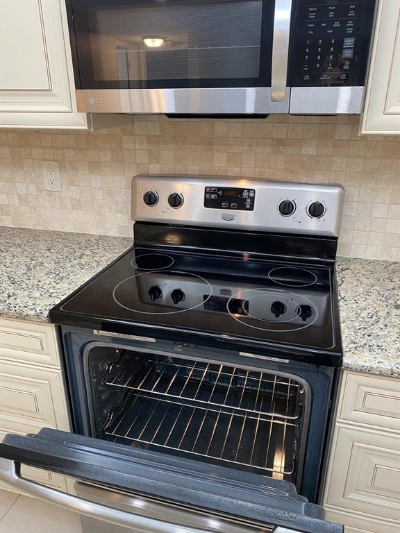 LAVERS DELRAY RACQUET CLU - Residential