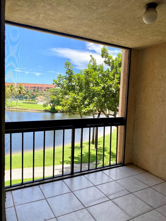 LAVERS DELRAY RACQUET CLU - Residential