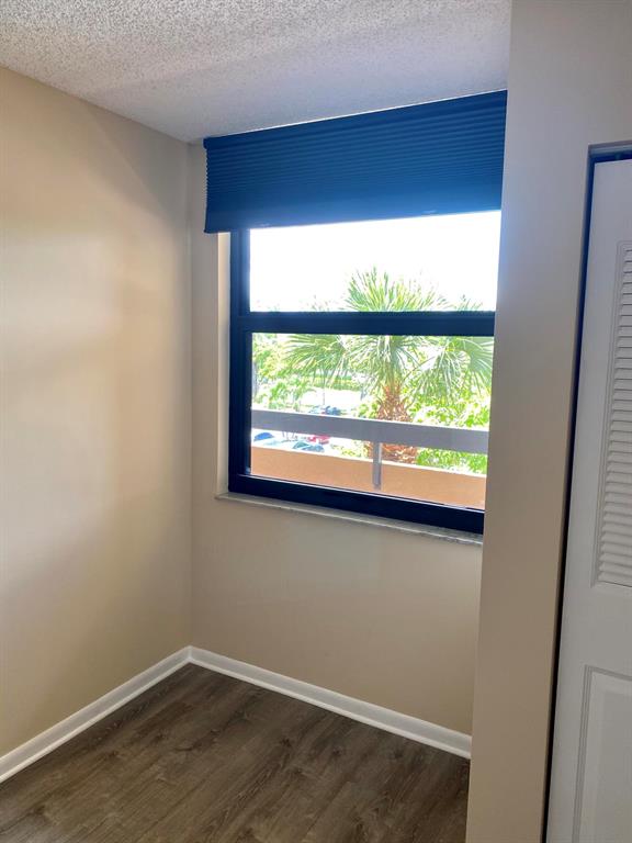 LAVERS DELRAY RACQUET CLU - Residential