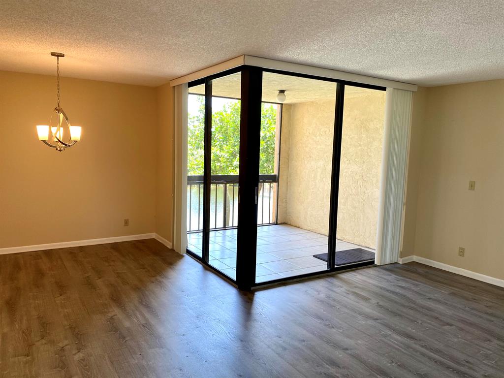 LAVERS DELRAY RACQUET CLU - Residential