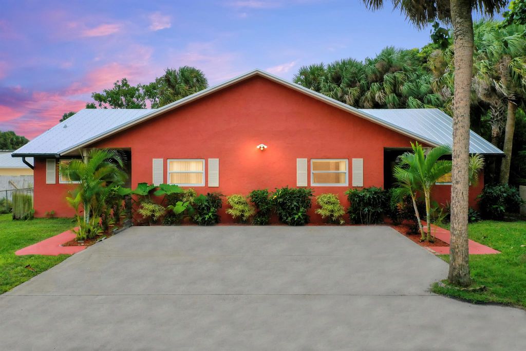 Photo of 2132 NE Pelican Terrace, Jensen Beach, FL 34957 (MLS # R10933111)