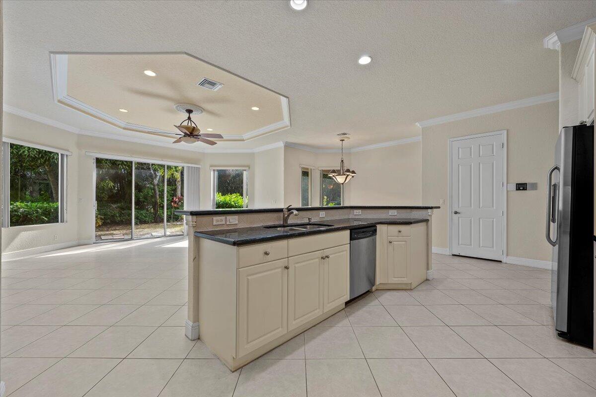 Country Cove Estates - Residential