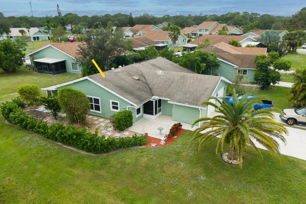 Photo of 1442 SE Larkwood Circle, Port Saint Lucie, FL 34952 (MLS # R11039615)